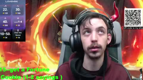 Snapshot of oni_hoshi chatting on 12.24.24 Oni hoshi online show from 12.24.24