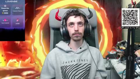 Snapshot of oni_hoshi chatting on 02.28.25 Oni hoshi online show from 02.28.25