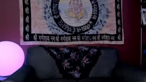 Only1JTreasure online show from 12.11.24