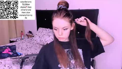 only_sarah1 online show from 12.11.24