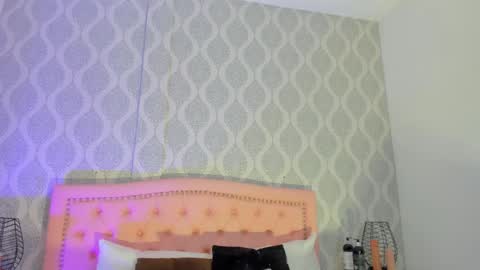 Snapshot of onlygia chatting on 10.03.25 Only online show from 10.03.25