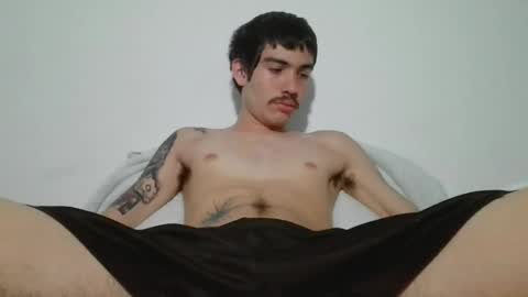 Snapshot of onzas_ chatting on 02.17.26 onzas_ online show from 02.17.26