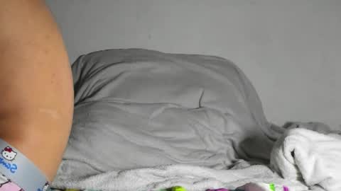 Snapshot of onzas_ chatting on 03.05.26 onzas_ online show from 03.05.26