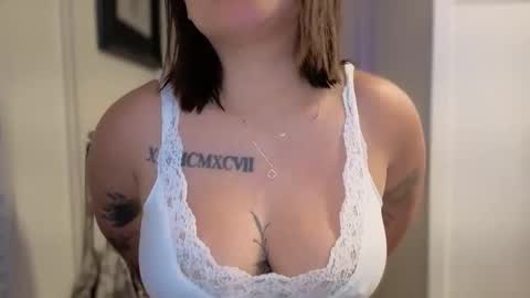 Miss Girly online show from 04.26.26