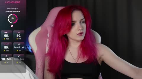 Snapshot of ooliviaa chatting on 11.10.25 Hannah online show from 11.10.25