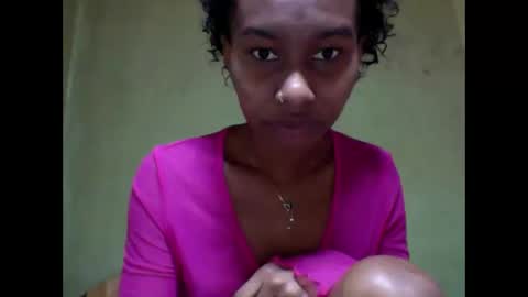 Snapshot of oolyette chatting on 09.10.25 oolyette online show from 09.10.25