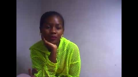 Snapshot of oooorazanasoa chatting on 05.28.26 oooorazanasoa online show from 05.28.26
