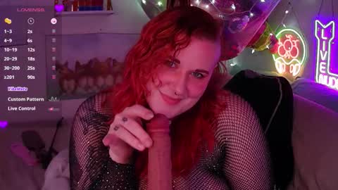 Snapshot of opalreigning chatting on 02.01.26 Opal online show from 02.01.26