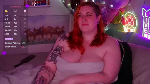 Snapshot of opalreigning chatting on 06.04.26 Opal online show from 06.04.26