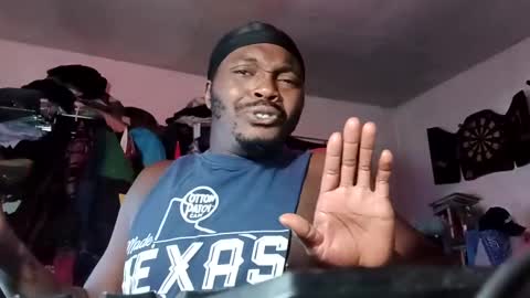 Snapshot of opaque772800 chatting on 10.22.25 opaque772800 online show from 10.22.25