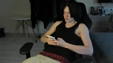 Bella and John online show from 04.28.26