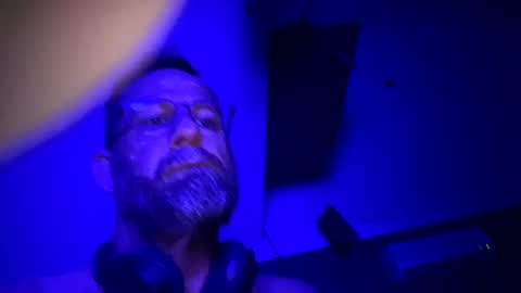 Snapshot of oralking123 chatting on 12.31.24 oralking123 online show from 12.31.24