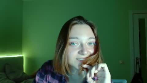 Melani  online show from 11.24.25