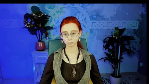 Snapshot of orianna_blade chatting on 01.09.25 Orianna -  Hi Im into geek culture cosplay crafting LARP games. Shall we play DnD online show from 01.09.25