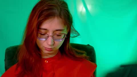 Snapshot of orianna_blade chatting on 10.04.25 Orianna -  Hi Im into geek culture cosplay crafting LARP games. Shall we play DnD online show from 10.04.25