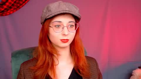 Snapshot of orianna_blade chatting on 10.14.25 Orianna -  Hi Im into geek culture cosplay crafting LARP games. Shall we play DnD online show from 10.14.25