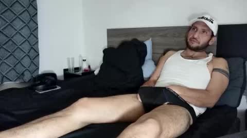 Snapshot of orm9318 chatting on 11.27.25 Orm93 online show from 11.27.25