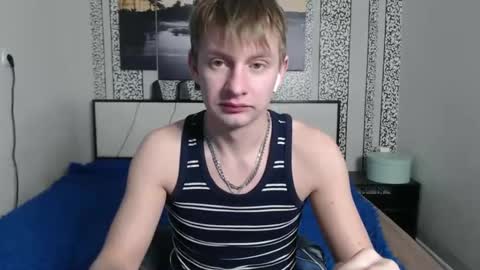 Snapshot of oscar_bell chatting on 11.23.25 Oscar online show from 11.23.25