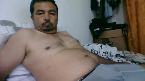 Snapshot of oscarjhe3512 chatting on 04.05.26 oscarjhe3512 online show from 04.05.26