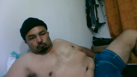 Snapshot of oscarjhe3512 chatting on 05.17.26 oscarjhe3512 online show from 05.17.26