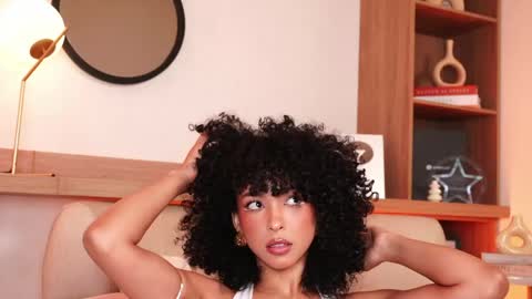 Snapshot of oshun_25 chatting on 05.18.26 Oshun online show from 05.18.26