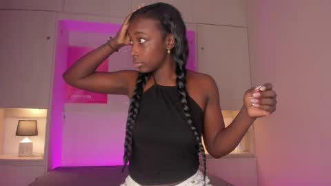 Snapshot of oshun_444 chatting on 04.29.26 oshun_444 online show from 04.29.26