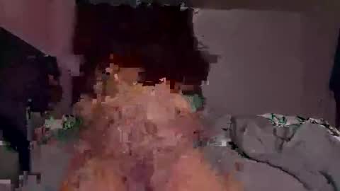 Snapshot of oskaradam02 chatting on 01.08.26 Oskar A. online show from 01.08.26