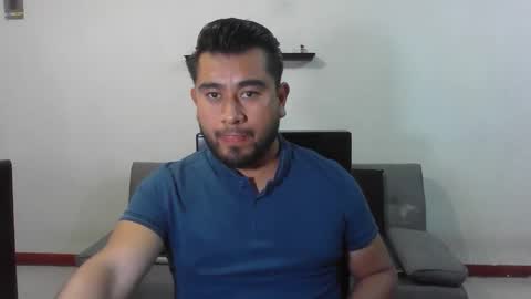 Snapshot of oskregal chatting on 11.06.25 oskregal online show from 11.06.25