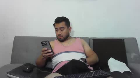 Snapshot of oskregal chatting on 11.07.25 oskregal online show from 11.07.25