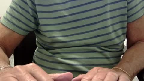 Snapshot of ossibottom chatting on 06.30.26 Ossi online show from 06.30.26