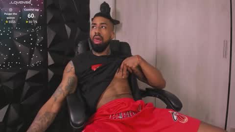 Snapshot of ostin_danielss chatting on 12.13.25 Ostin Daniels online show from 12.13.25