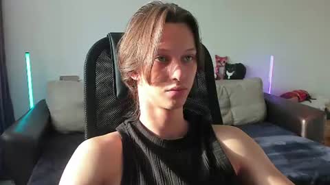 Snapshot of ostin_meoww chatting on 06.14.26 Ostin online show from 06.14.26