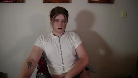 Snapshot of otherpuppy chatting on 11.30.25 otherpuppy online show from 11.30.25