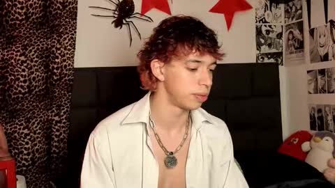 Snapshot of otter_star chatting on 12.15.25 Princces Albert online show from 12.15.25