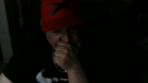 Snapshot of ouiostie chatting on 12.04.25 Vraiment la online show from 12.04.25