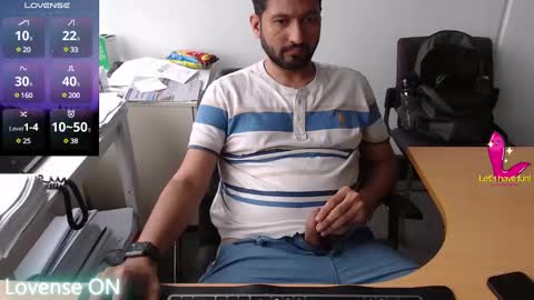 Snapshot of outdoornakedguy11_007 chatting on 01.12.25 outdoornakedguy11_007 online show from 01.12.25