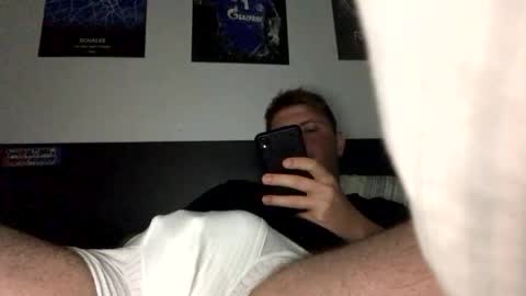 Snapshot of outflayd chatting on 10.29.25 outflayd online show from 10.29.25