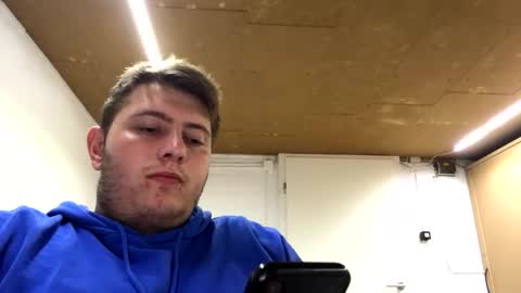 Snapshot of outflayd chatting on 11.10.25 outflayd online show from 11.10.25