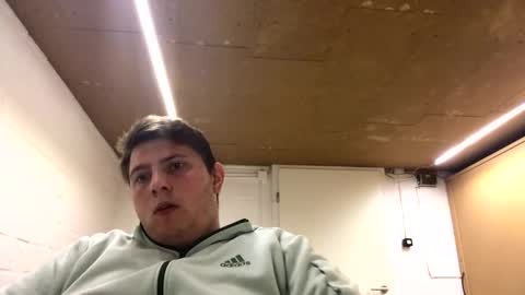 Snapshot of outflayd chatting on 12.18.25 outflayd online show from 12.18.25