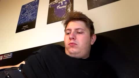 Snapshot of outflayd chatting on 02.20.26 outflayd online show from 02.20.26