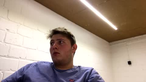 Snapshot of outflayd chatting on 02.21.26 outflayd online show from 02.21.26