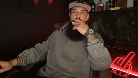 Snapshot of outofyourleague111 chatting on 12.16.25 Lex online show from 12.16.25