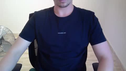 Snapshot of outroemail1807 chatting on 01.14.26 outroemail1807 online show from 01.14.26