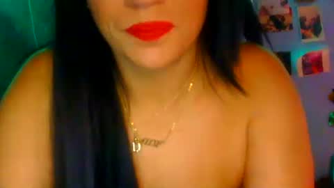 Snapshot of ovmilf chatting on 12.22.25 ovmilf online show from 12.22.25