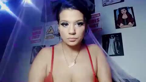 Snapshot of ovmilf chatting on 04.16.26 ovmilf online show from 04.16.26