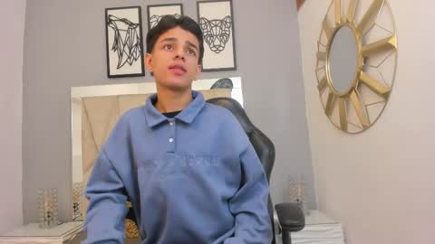 Snapshot of owen__johnson chatting on 09.25.25 Owen Johnson online show from 09.25.25