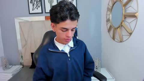 Snapshot of owen__johnson chatting on 10.11.25 Owen Johnson online show from 10.11.25