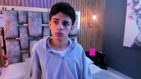 Snapshot of owen__johnson chatting on 11.08.25 Owen Johnson online show from 11.08.25