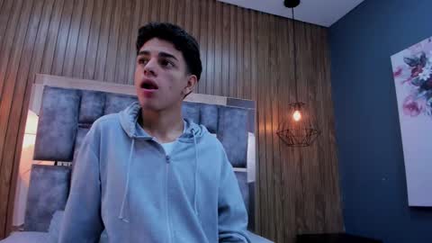 Snapshot of owen__johnson chatting on 11.19.25 Owen Johnson online show from 11.19.25