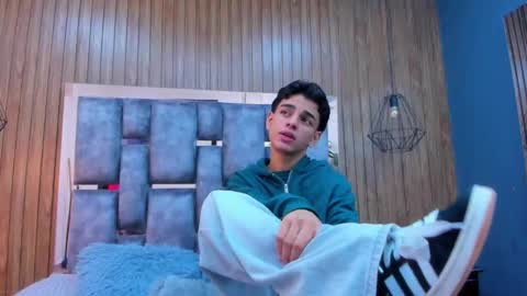 Snapshot of owen__johnson chatting on 11.29.25 Owen Johnson online show from 11.29.25